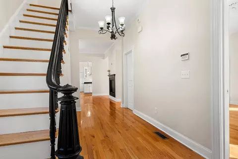 Entry Way - 28 Mercer Rd, Needham, MA 02494 photo 2 of 4