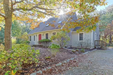 12 Parker Dr, Truro, MA 02652