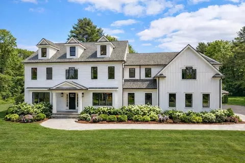 4 Peartree Ln, Wayland, MA 01778