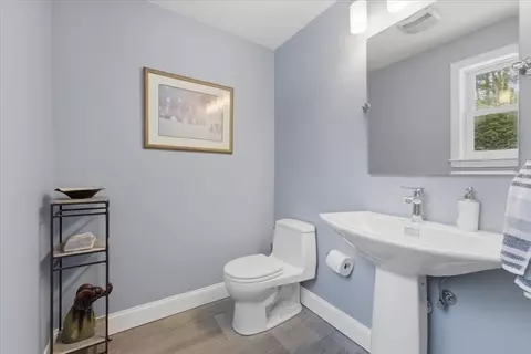 36 Eliot Rd, Needham, MA 02494 photo 20
