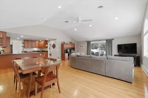 36 Eliot Rd, Needham, MA 02494 photo 12
