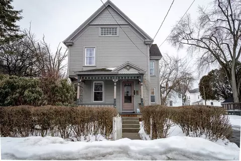 4 Belmont St, Westfield, MA 01085