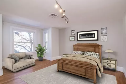 21 Lyman Rd #B, Northampton, MA 01060