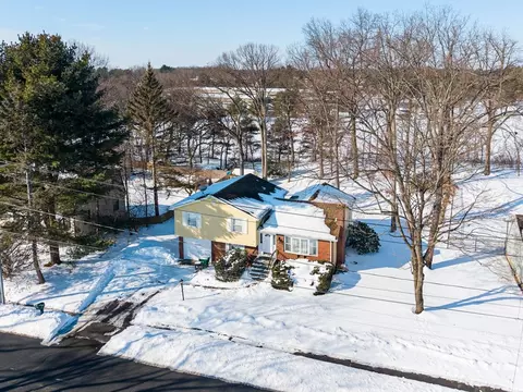 88 Basil Rd, Chicopee, MA 01020 photo 25