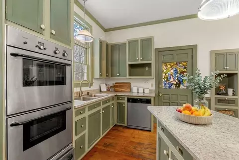 52 Central, Gardner, MA 01440 photo 3