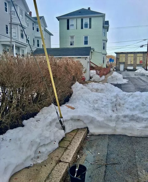 139 Quarry St, Fall River, MA 02723 photo 5