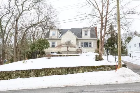 193 Vincent Rd, Dedham, MA 02026 photo 2