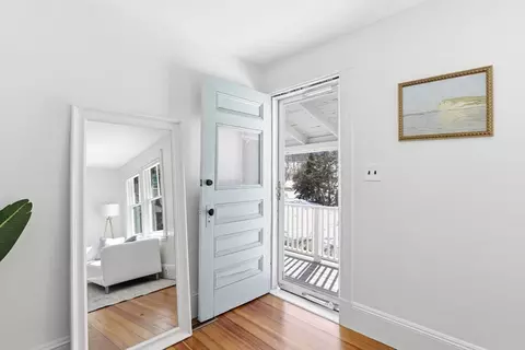 Entry Way - 2 Cliff Rd, Hingham, MA 02043 photo 5 of 5