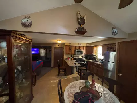 11 Rolf Ave, Chicopee, MA 01020 photo 9