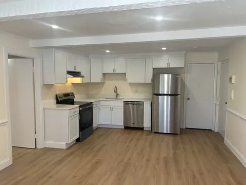 80 Walnut St #403, Canton, MA 02021 photo 3