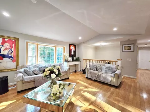 457 Granite St, Worcester, MA 01607 photo 11