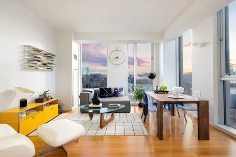 2 Earhart St #904, Cambridge, MA 02141