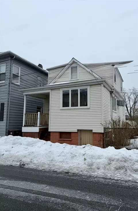 5 Bates St, Revere, MA 02151