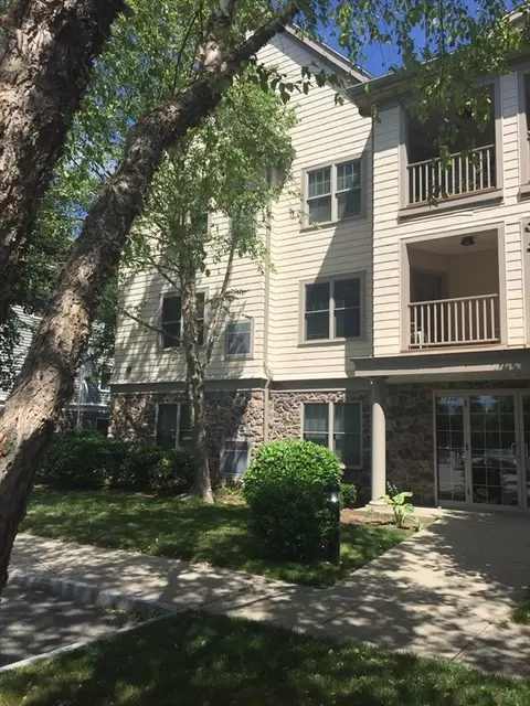 1044 Victoria #B-29, New Bedford, MA 02745