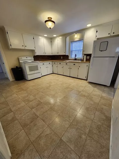 16 Hough Rd, Sutton, MA 01590 photo 9