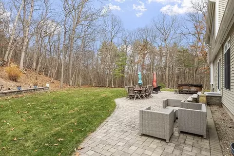 11 Sholan Cir, Harvard, MA 01451 photo 9