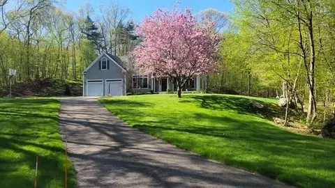 11 Sholan Cir, Harvard, MA 01451 photo 2