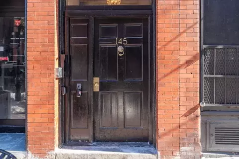 145 Charles St #2, Boston, MA 02114