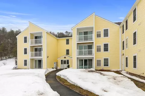 5 Marc Dr #5A9, Plymouth, MA 02360