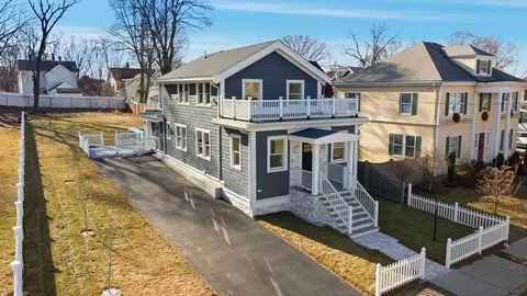 442 High St, Dedham, MA 02026