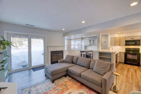 26 Drake Cir #26, Walpole, MA 02081