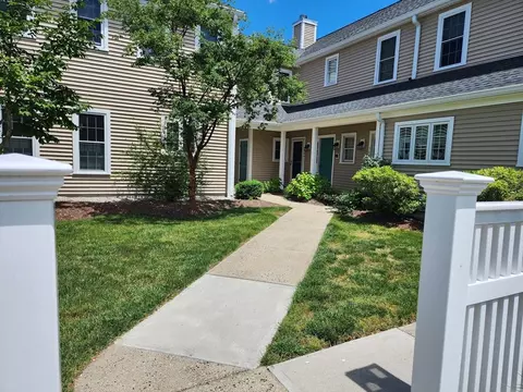 365 Tilden Cmns #365, Braintree, MA 02184