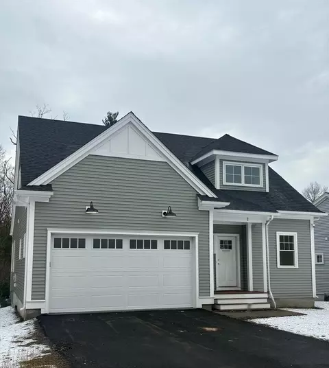 1 Weber Farm Rd #1, Wrentham, MA 02093