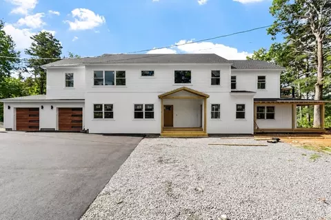 70 Laurel Ln #1, Lunenburg, MA 01462