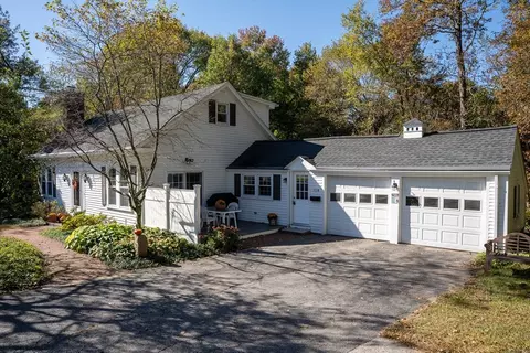 114 Grafton St, Shrewsbury, MA 01545