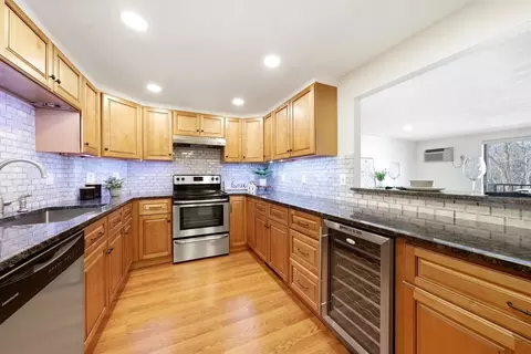 9 Broadway #217, Saugus, MA 01906