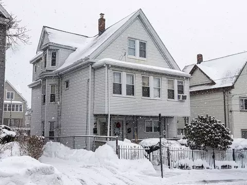37 Argyle St, Everett, MA 02149