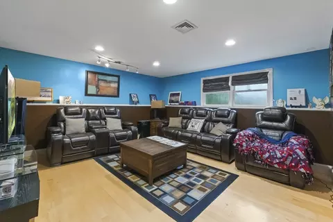 72 Ida Ln, Fall River, MA 02720 photo 9
