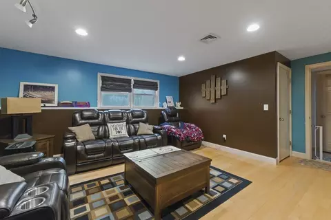 72 Ida Ln, Fall River, MA 02720 photo 10