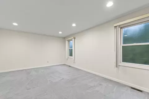72 Ida Ln, Fall River, MA 02720 photo 14