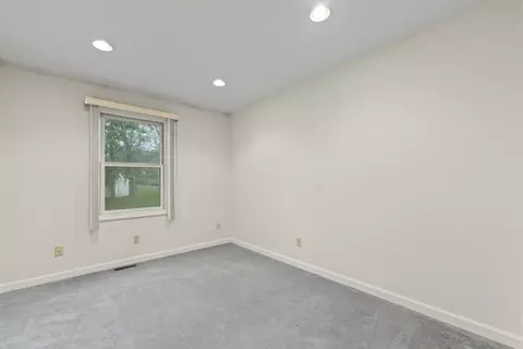 72 Ida Ln, Fall River, MA 02720 photo 19