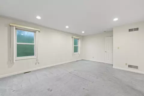 72 Ida Ln, Fall River, MA 02720 photo 15