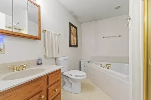 72 Ida Ln, Fall River, MA 02720 photo 21