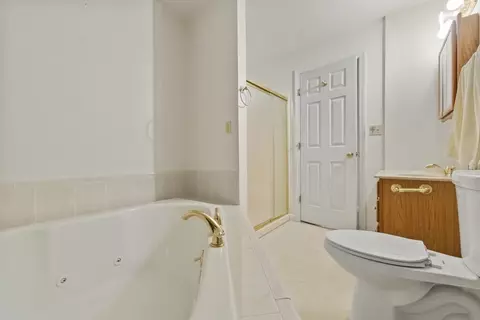 72 Ida Ln, Fall River, MA 02720 photo 22
