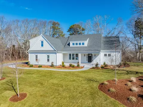 21 Seneca Ln, Sandwich, MA 02563