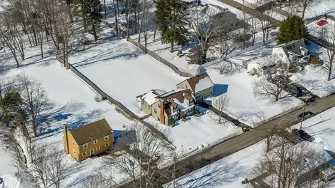 34 Park Ave, Abington, MA 02351
