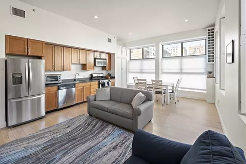 1 Garden St #4, Boston, MA 02114