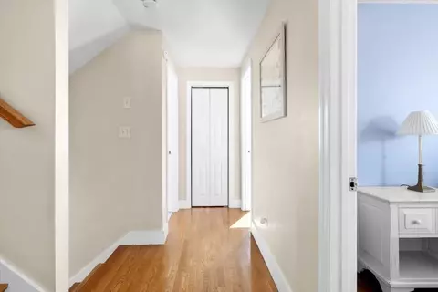 Entry Way - 181 Atlantic Ave, Hull, MA 02045 photo 2 of 2