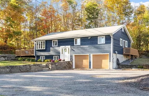 72 Central St, Berlin, MA 01503