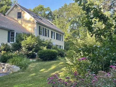 626 Forest St, North Andover, MA 01845