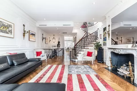 230 Commonwealth Ave, Boston, MA 02116