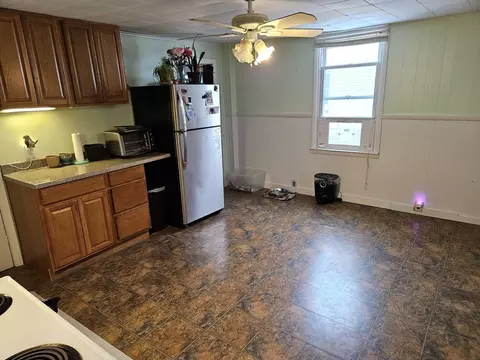 Kitchen - 7 Union Ct, Easthampton, MA 01027 photo 3 of 3