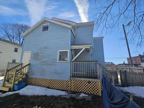 Exterior - 7 Union Ct, Easthampton, MA 01027 photo 5 of 7