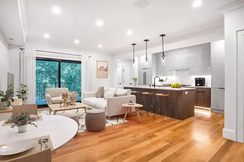 31 Mercer St #2, Boston, MA 02127