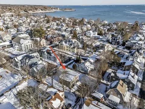 24 Franklin Pl, Beverly, MA 01915