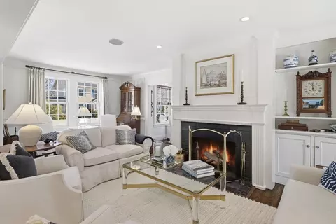 16 Pickwick Rd, Marblehead, MA 01945 photo 4